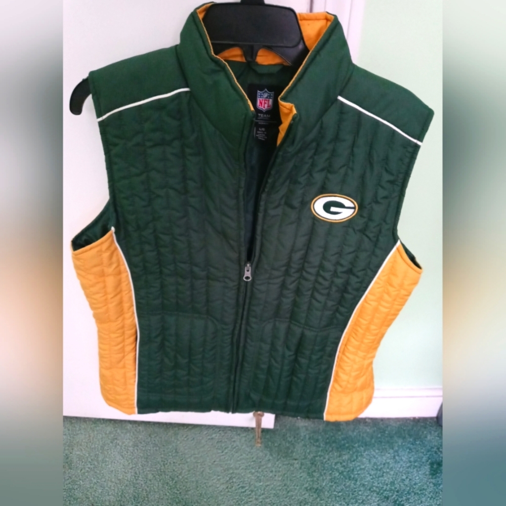 Women's NFL official apparel Green Bay Packer vest